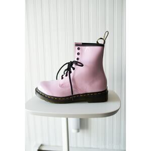 Dr. Martens 1460 WOMEN'S PATENT LEATHER LACE UP BOOTS 9